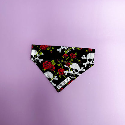 Dog bandanas - skull and roses