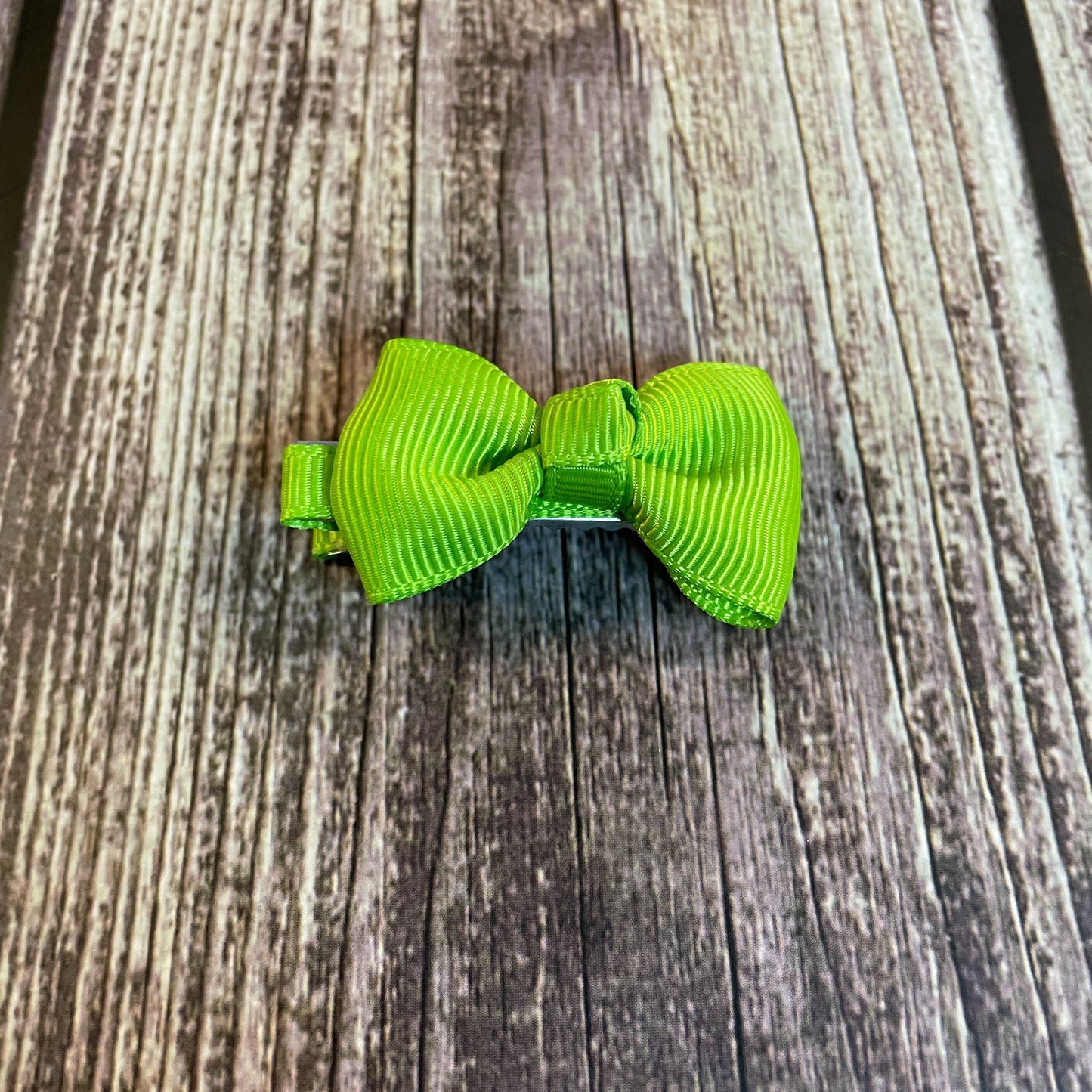 hair bow clips green